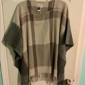 NWT! {Universal Thread} Poncho